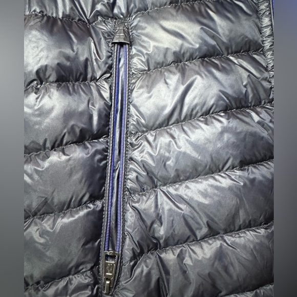 Men Moncler Vest - Picture 8 of 10